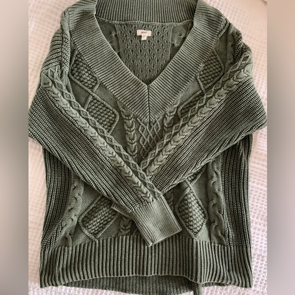 Olive Knit Aerie Sweater - Picture 2 of 5